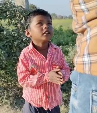 Uncle Ji Mujhe Pani Pila Dijiye Meme Download